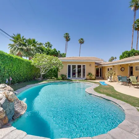 Palm Springs Home Patio, Pool And Mountain Views!